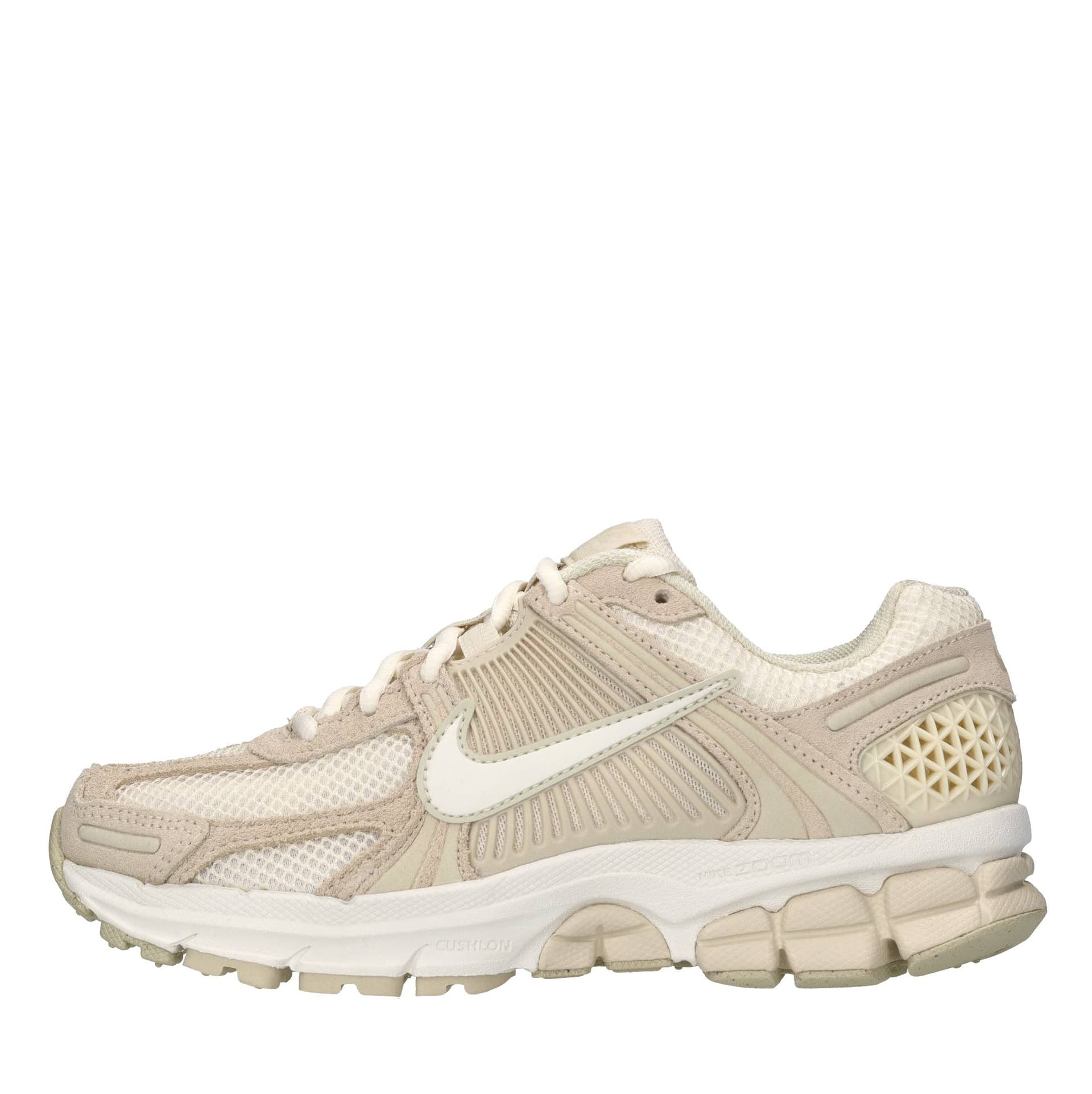 Nike  Sneakers Beige
