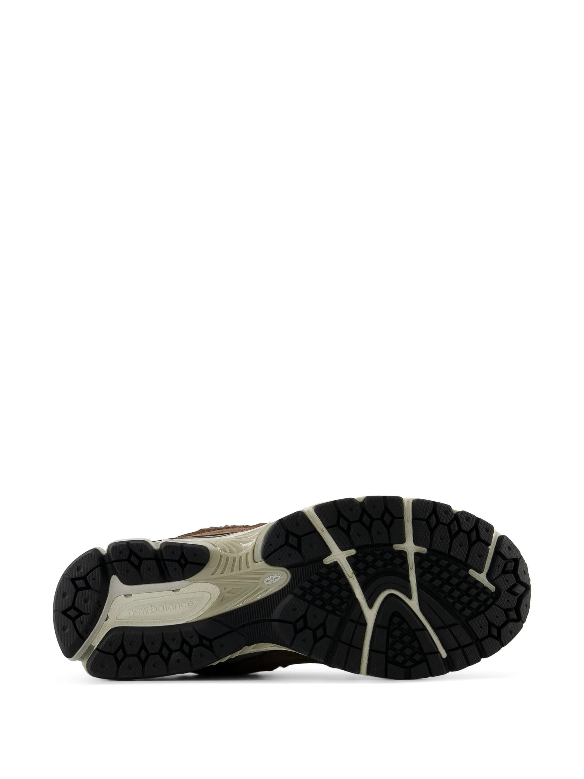 NEW BALANCE New Balance - Sneakers Marroni da Uomo - 5
