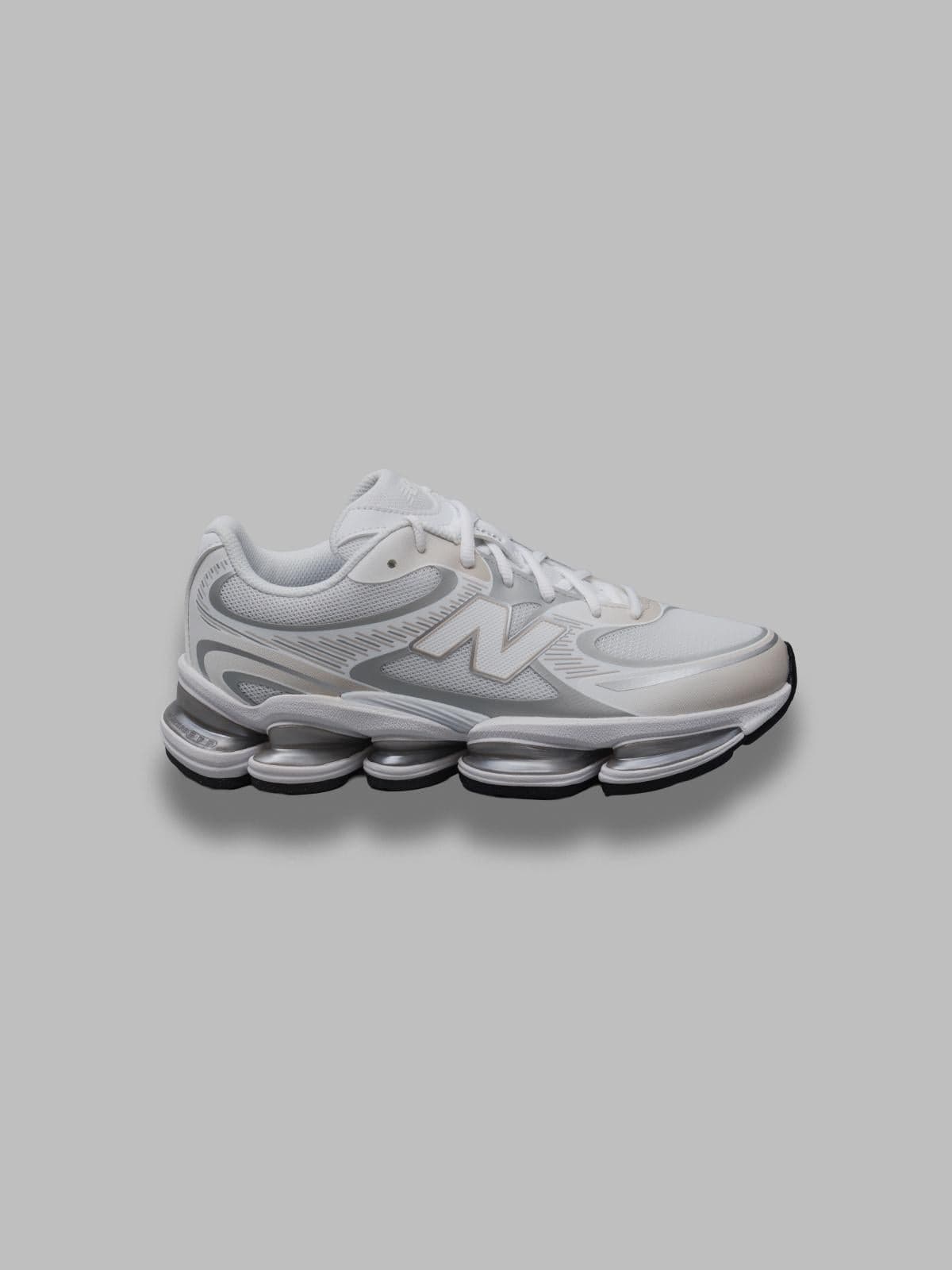 NEW BALANCE u2000 - 4