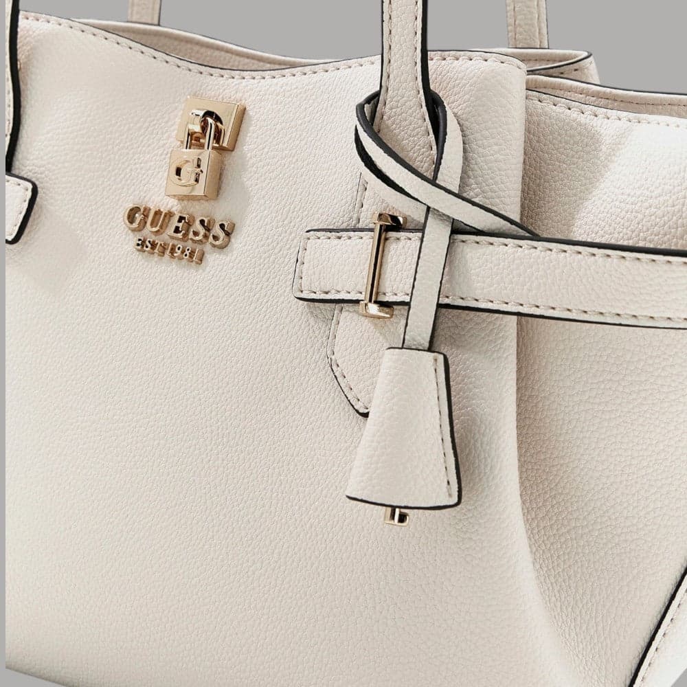Guess Borsa a Spalla Yesba in Saffiano con Metalleria Dorata Bianco - 5