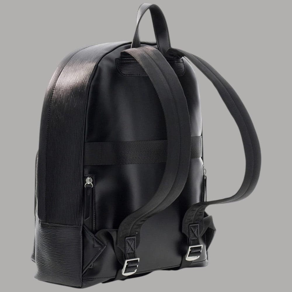 Guess Zaino Uomo Milano in Similpelle con Charm e Logo Triangolo Nero - 3