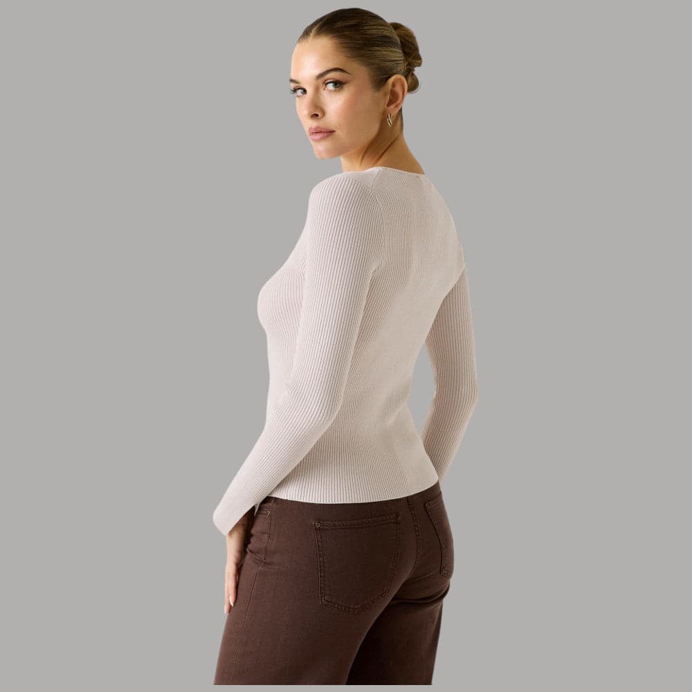 Eleganza Ribattuta: Cardigan Guess con Bottoni Gioiello - 5