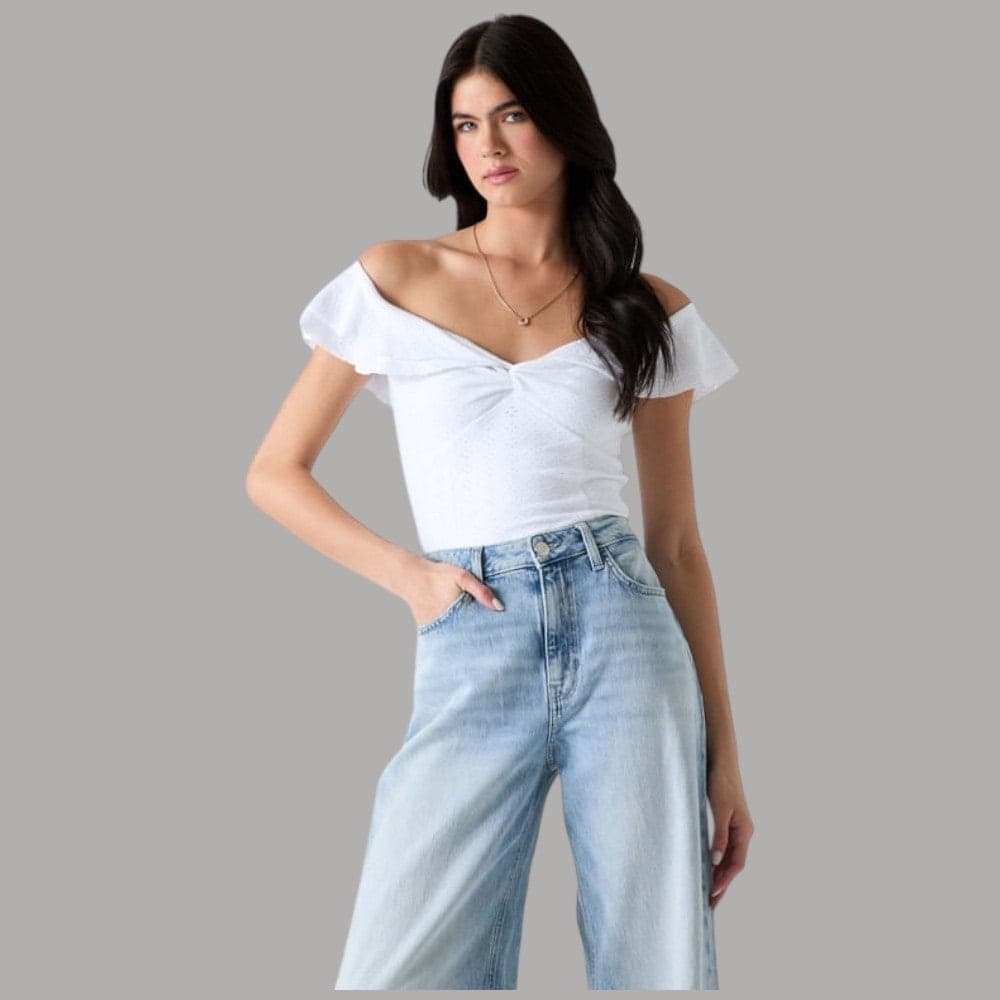 Top Guess Bianco Scollo Barca Sangallo e Volant Elegante - 2