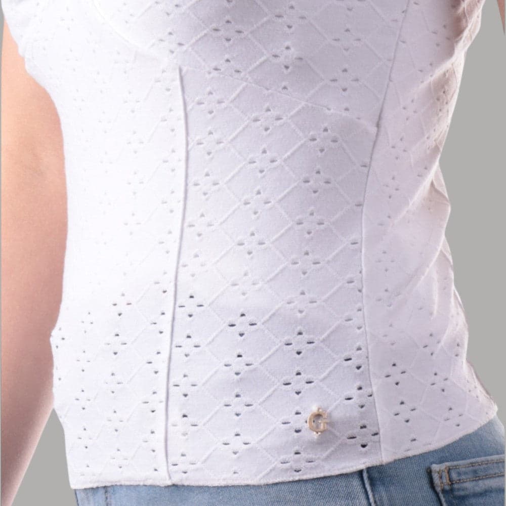 Top Guess Bianco Scollo Barca Sangallo e Volant Elegante - 3