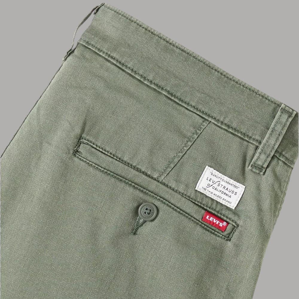 Pantaloncini Chino Levi's XX: Comfort Estivo e Stile Moderna - 12