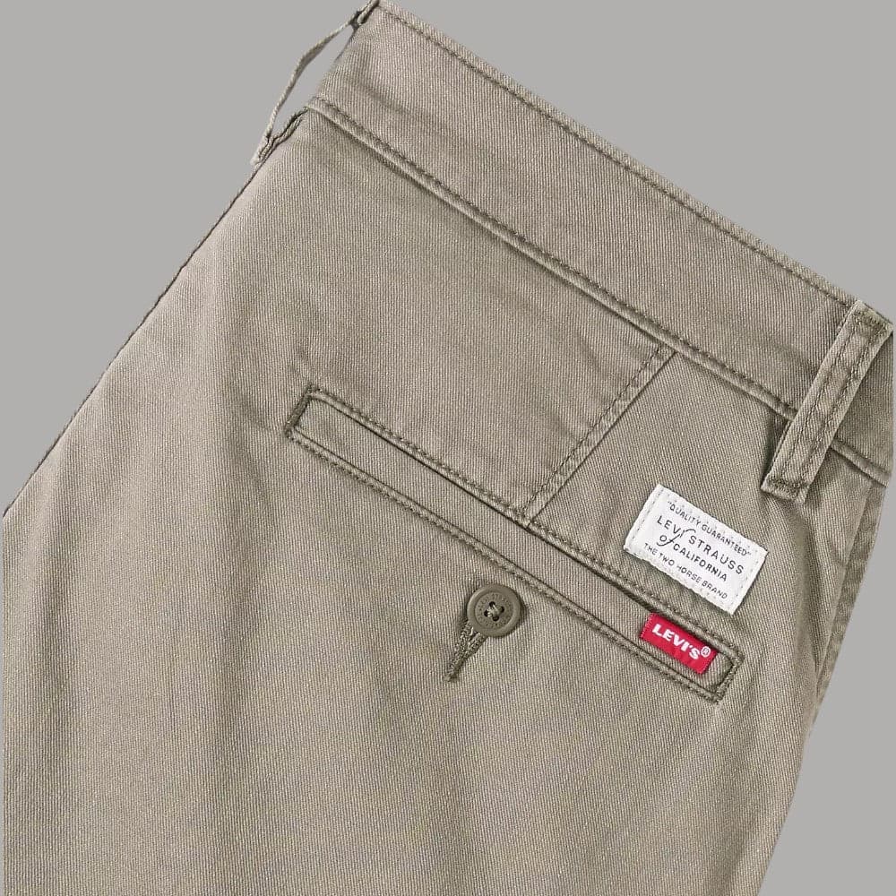 Pantaloncini Chino Levi's XX: Comfort Estivo e Stile Moderna - 5