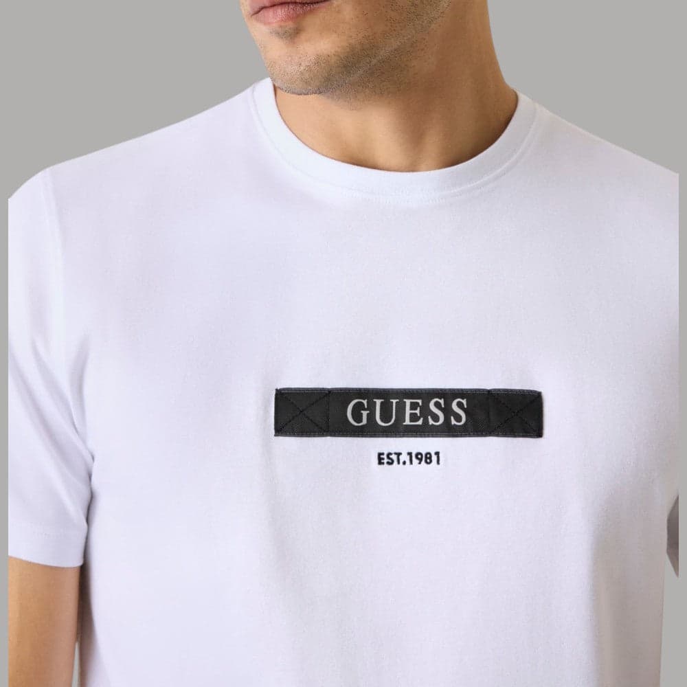 Maglietta Slim Uomo Guess con Logo in Cotone Elasticizzato - 9