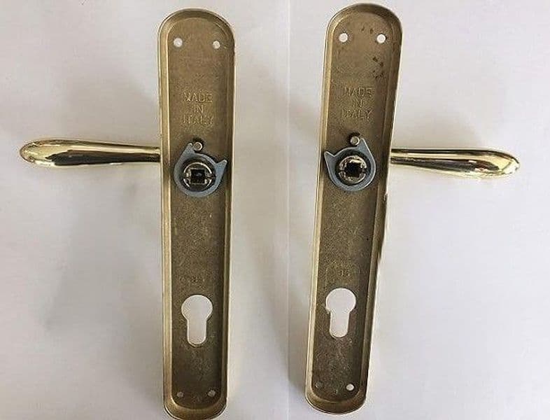 Maniglia Capri con Placca Foro Yale Oro Lucido Frosio Bortolo - 3