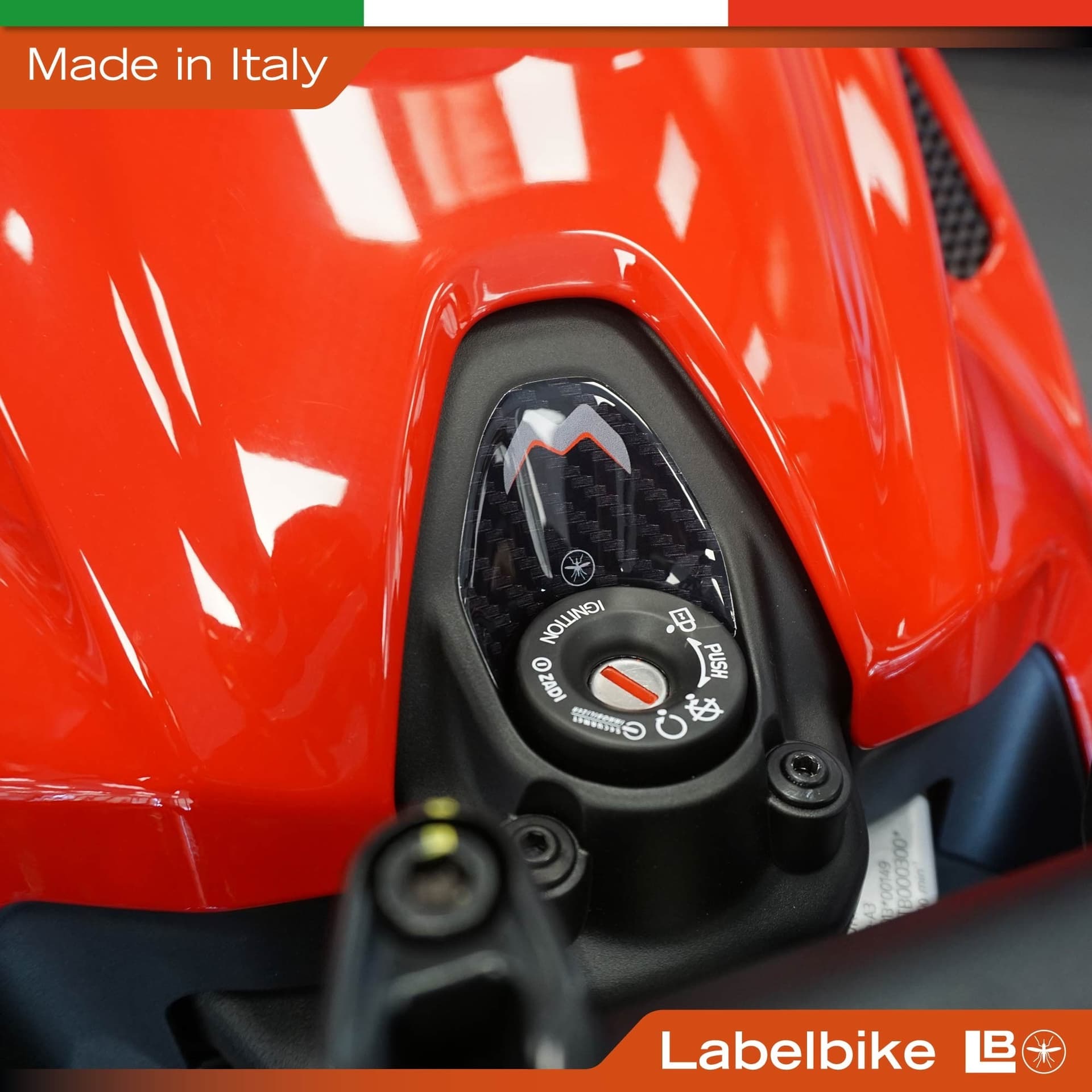 Adesivo 3D Protezione Zona Chiave moto compatibile con Ducati Monster V2 - 3