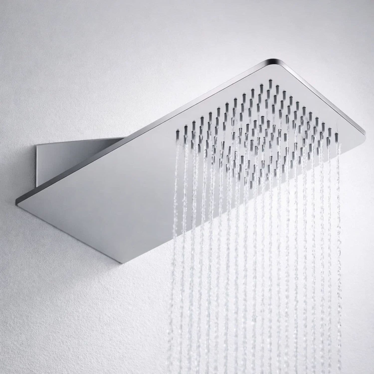 Soffione Doccia a Parete in Acciaio Inox a Punta Quadrata Design Deciso e Getto Rigenerante - 2