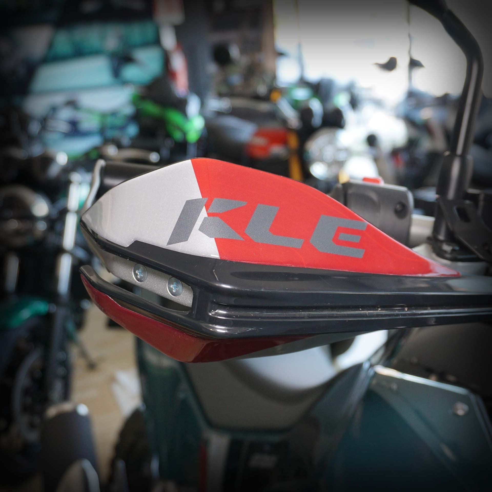 Adesivi 3D Protezioni Paramani moto compatibili con Kawasaki KLE500 2026