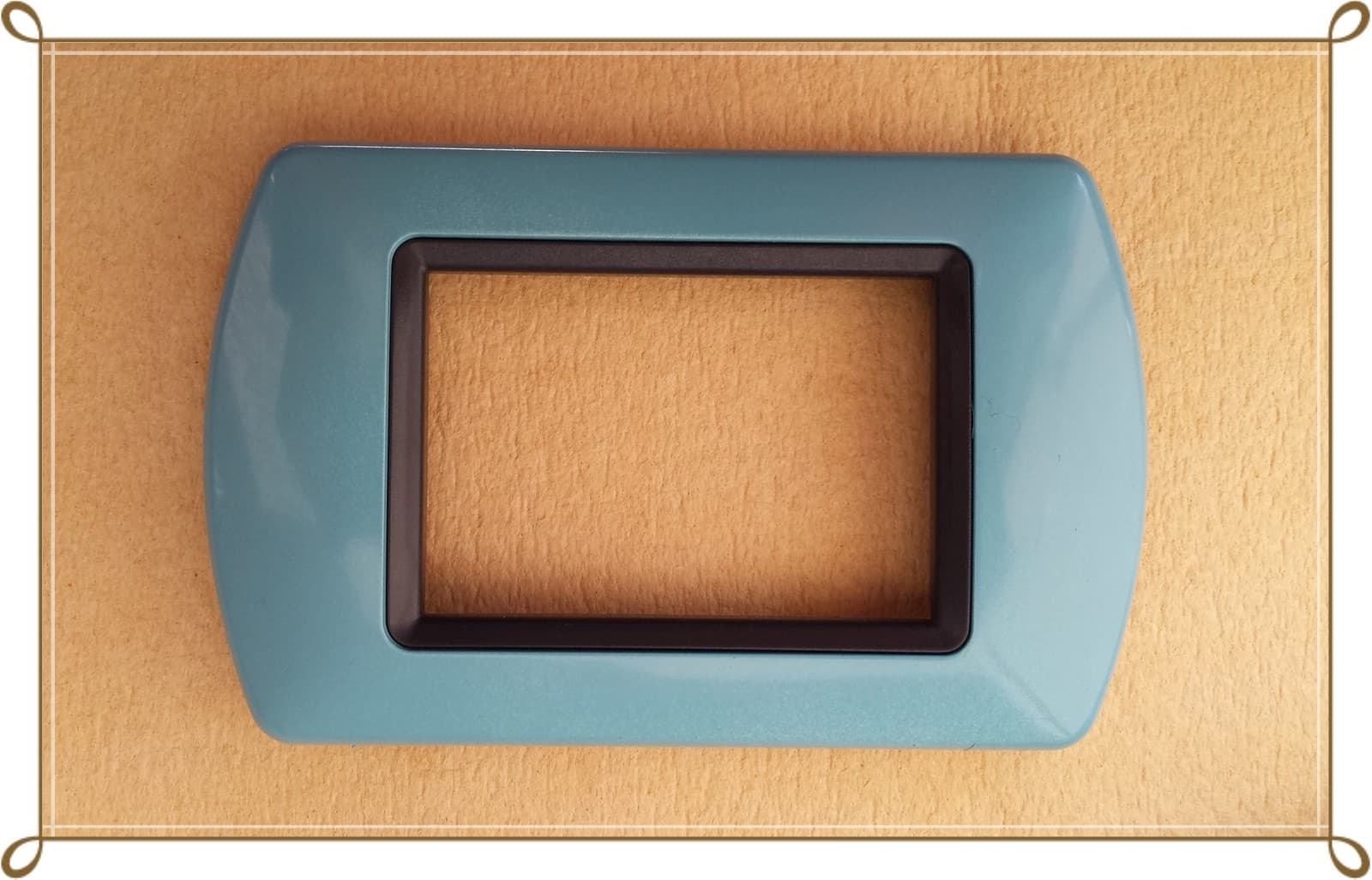 PLACCHE COMPATIBILI LIVING INTERNATIONAL COLORATE IN ABS PER SCATOLE RETTANGOLARI  SERIE GLAMOUR - 47