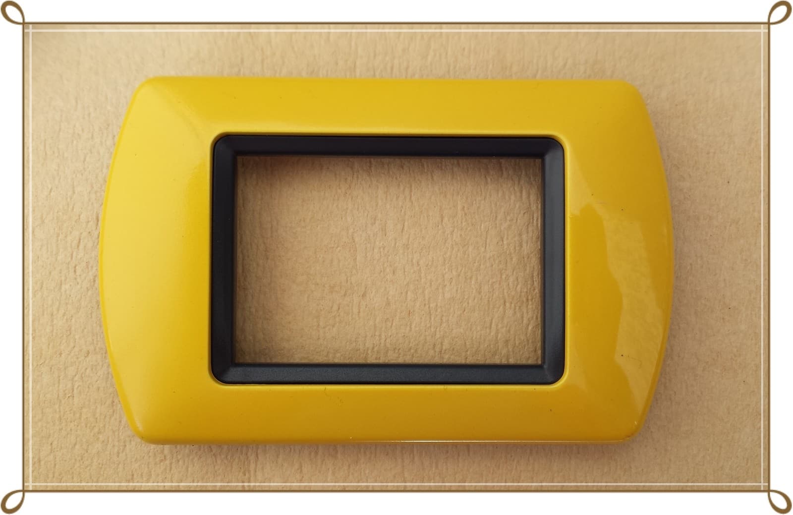 PLACCHE COMPATIBILI LIVING INTERNATIONAL COLORATE IN ABS PER SCATOLE RETTANGOLARI  SERIE GLAMOUR - 39