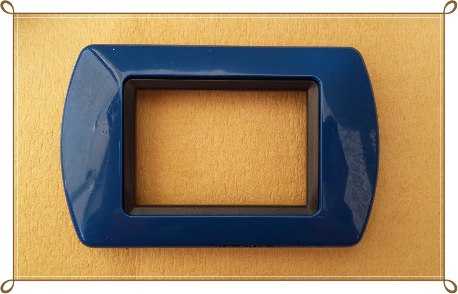 PLACCHE COMPATIBILI LIVING INTERNATIONAL COLORATE IN ABS PER SCATOLE RETTANGOLARI  SERIE GLAMOUR - 37
