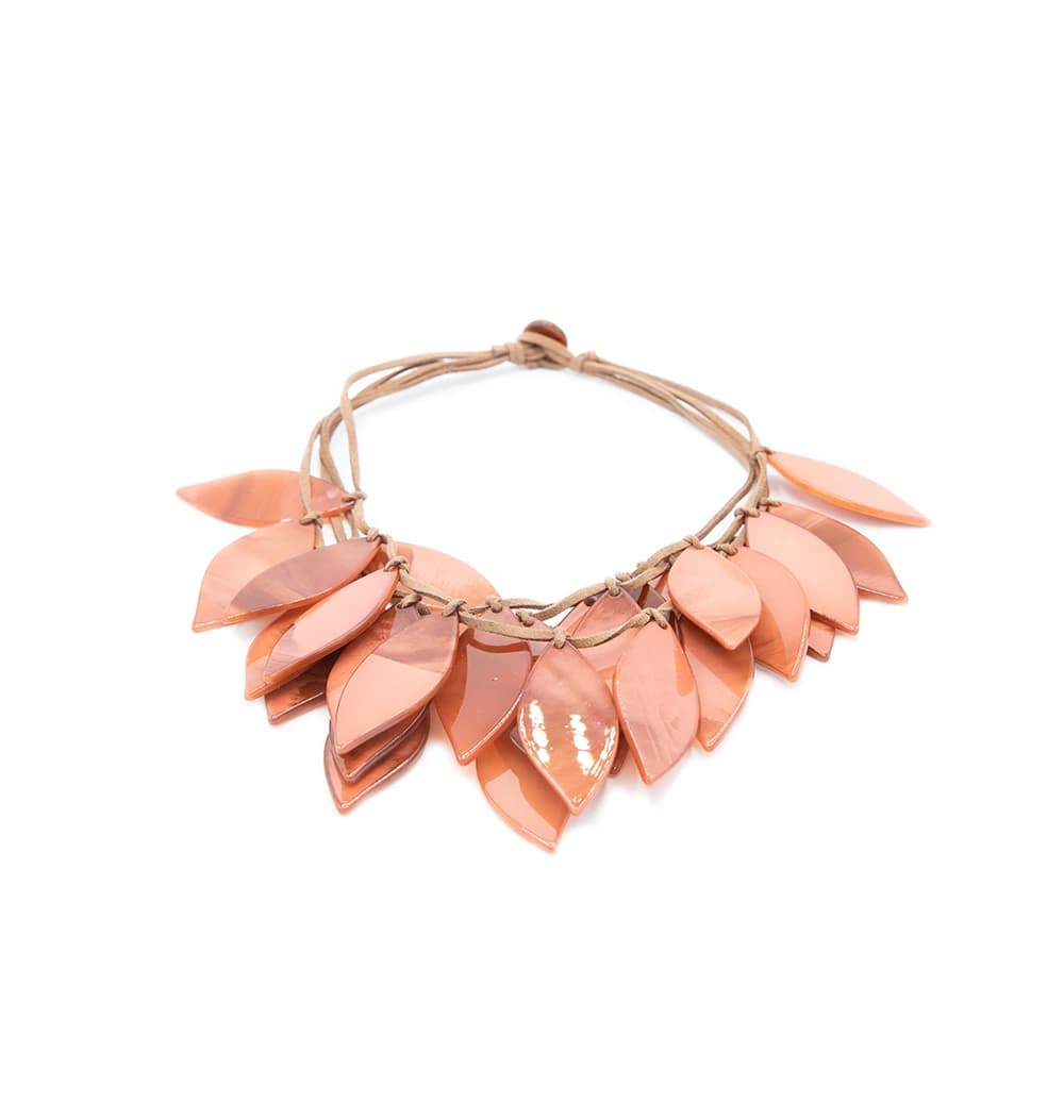 Collana in resina foglie