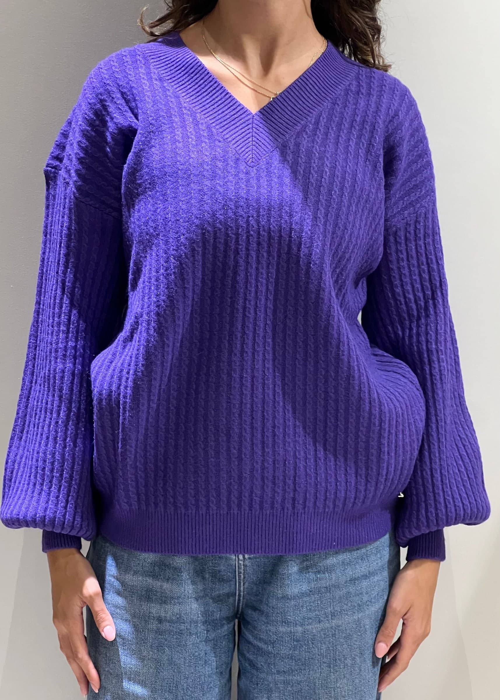 Pull scollo a v lav. trecce - 2