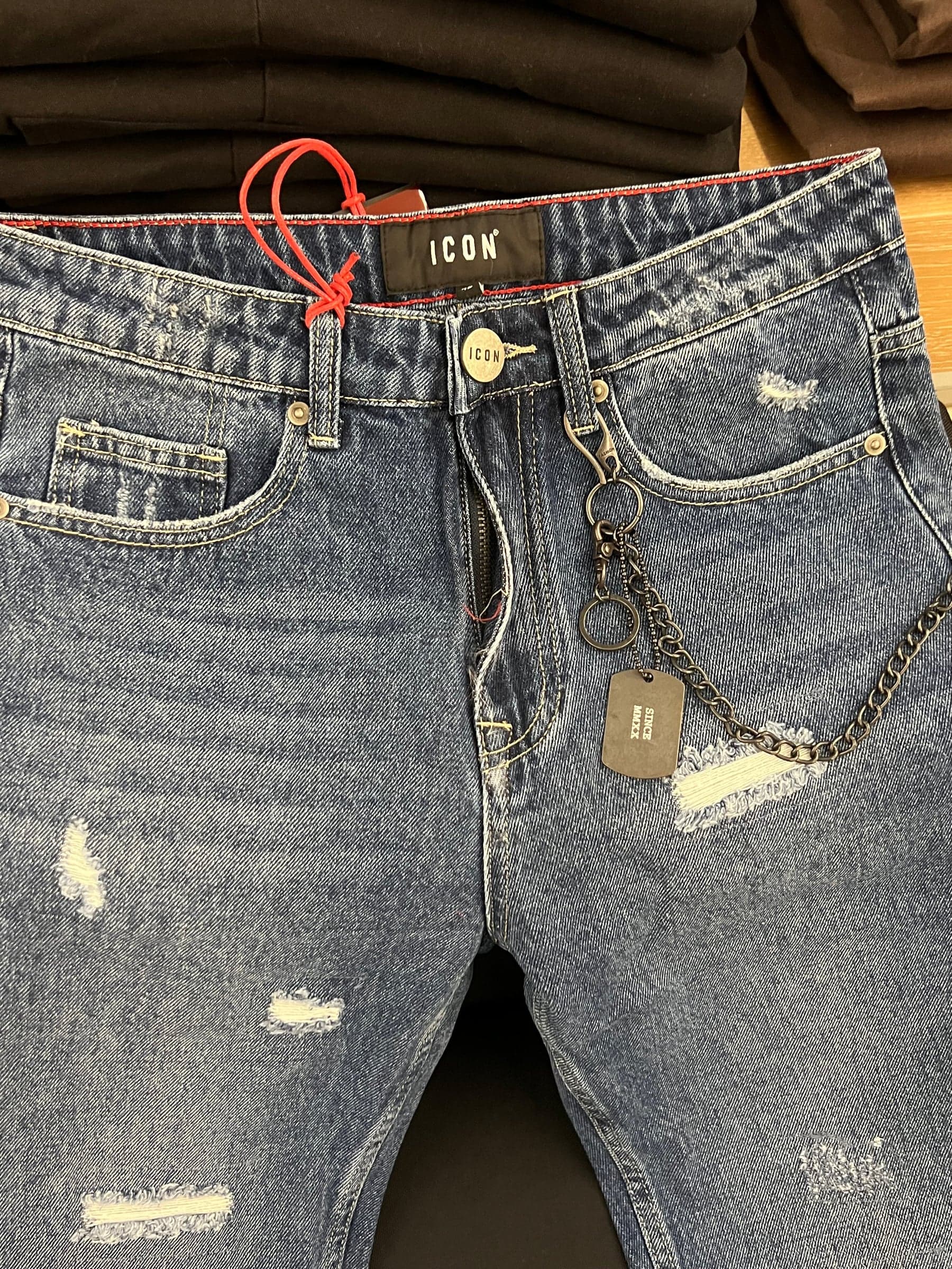 Jeans 5 tasche c/abrasioni c/logo - 4