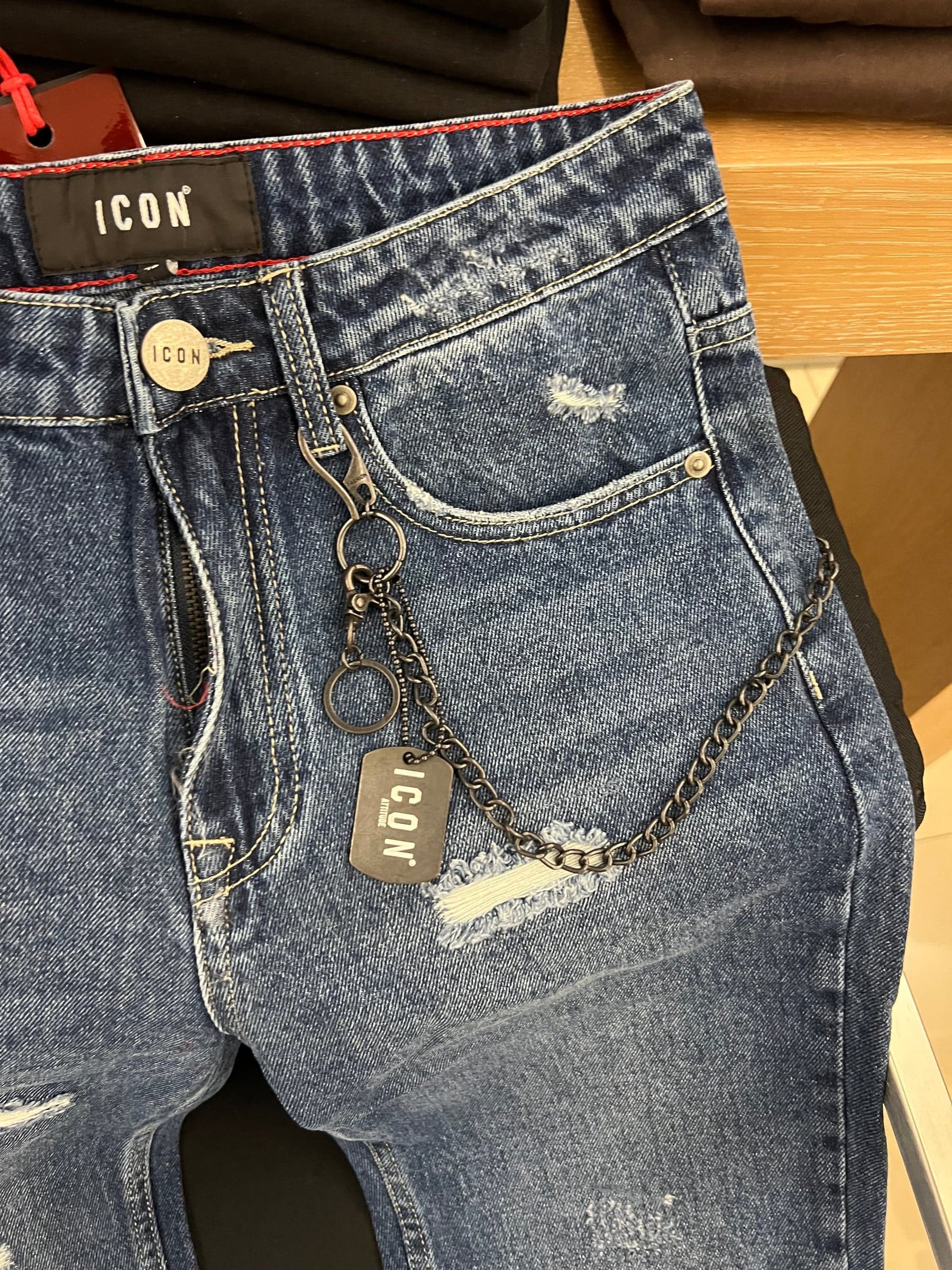 Jeans 5 tasche c/abrasioni c/logo - 8