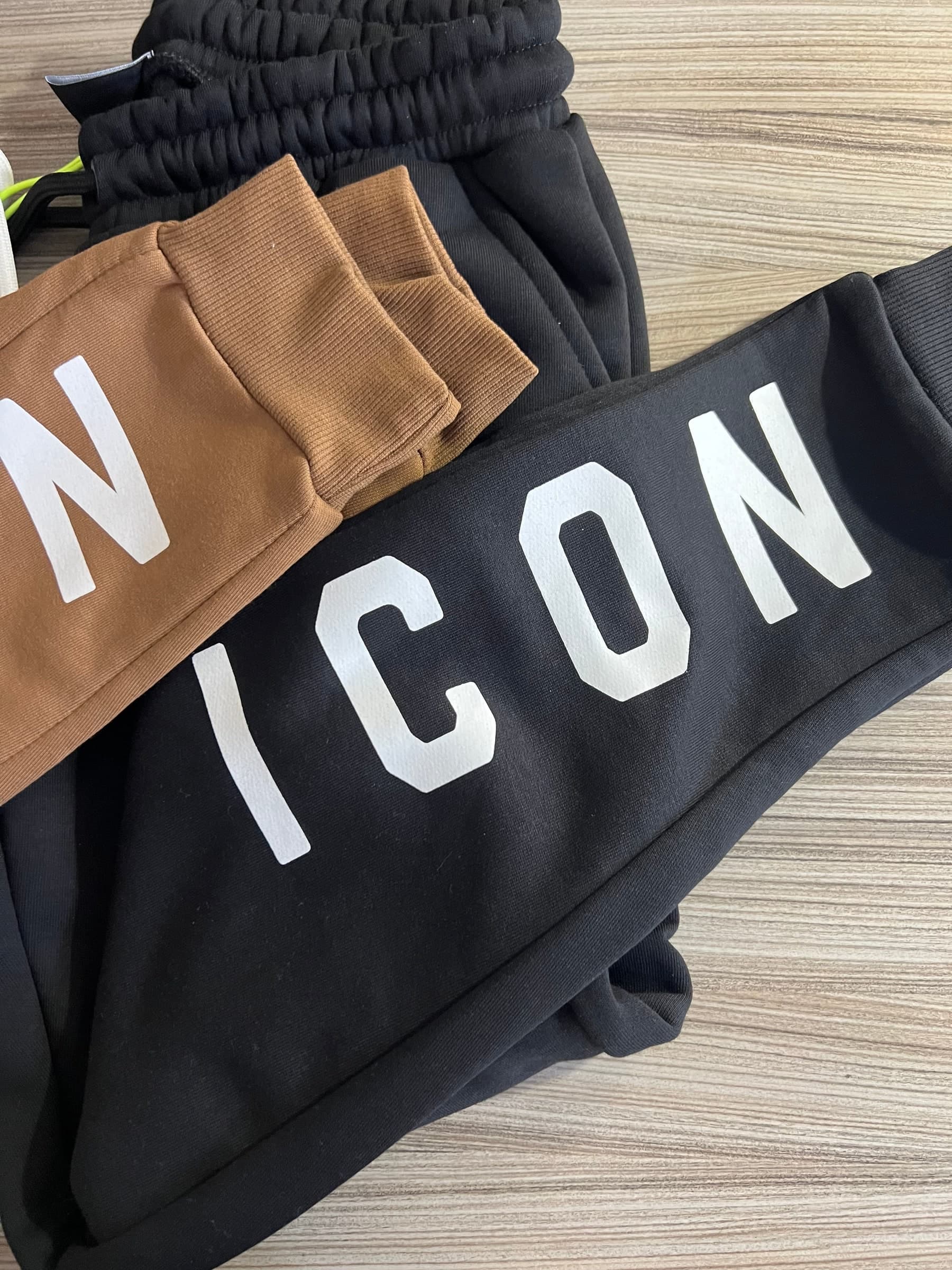Pantlone logo - 9