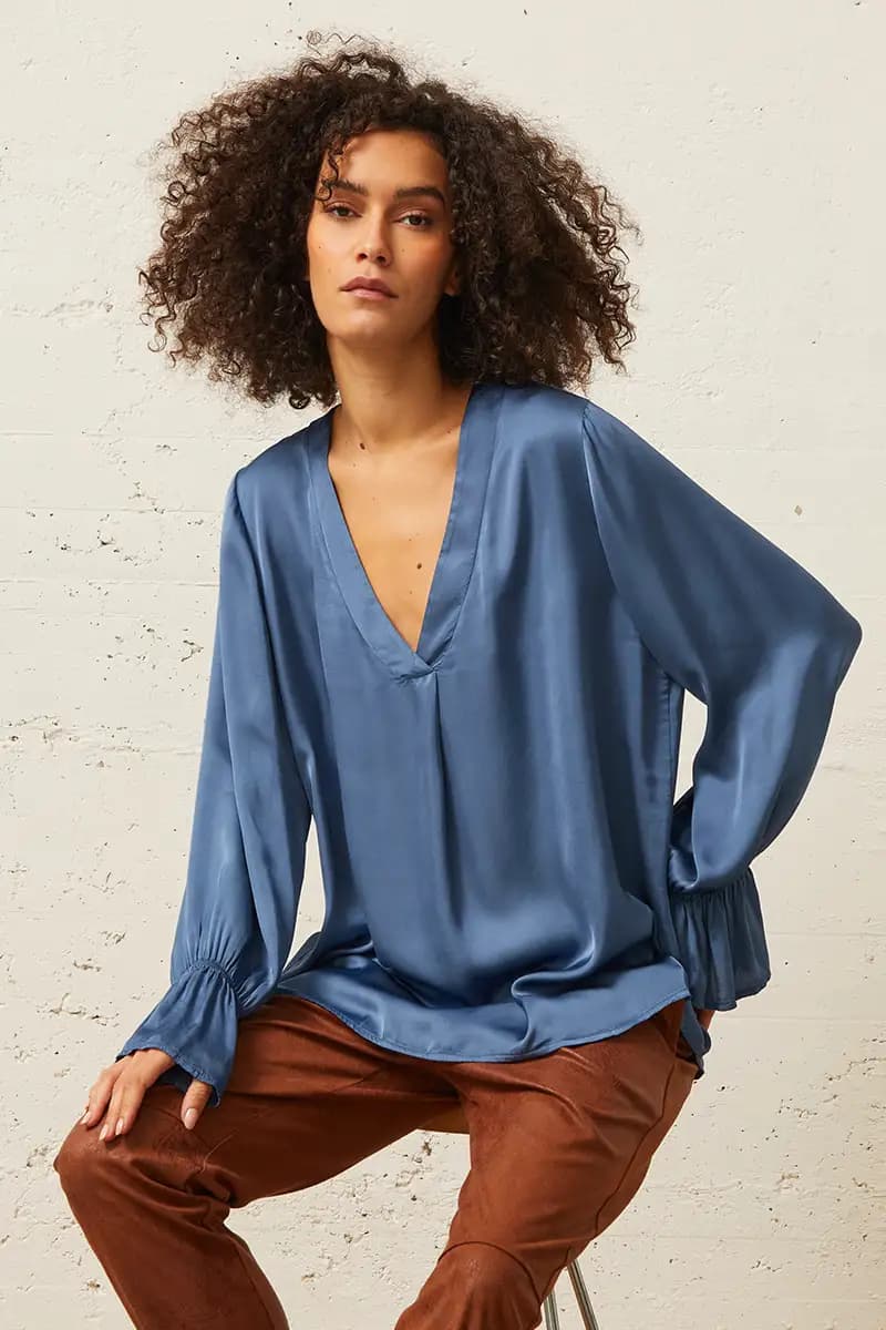 MOKI-B | Blusa scollo a V - 4