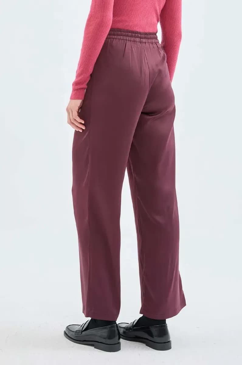 COMPANIA FANTASTICA | Pantalone viola satinato - 2