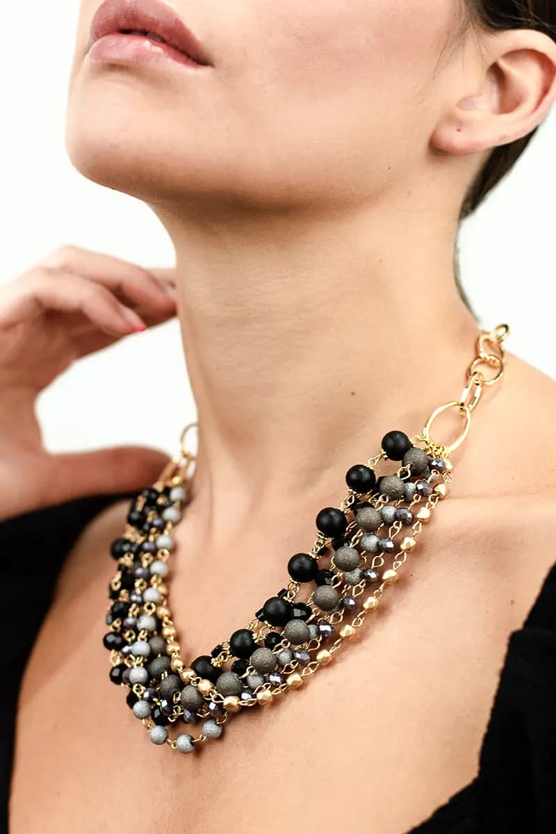 MYA ACCESSORIES | Collana corta multilinee con pietre - 3