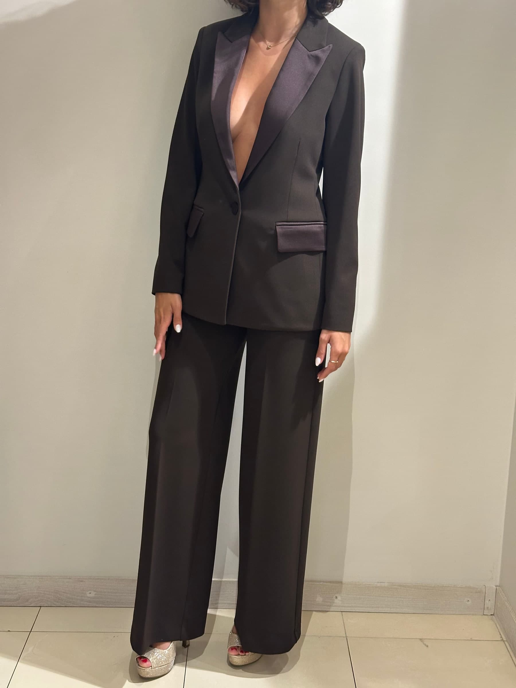 Pantalone con piega largo - 3