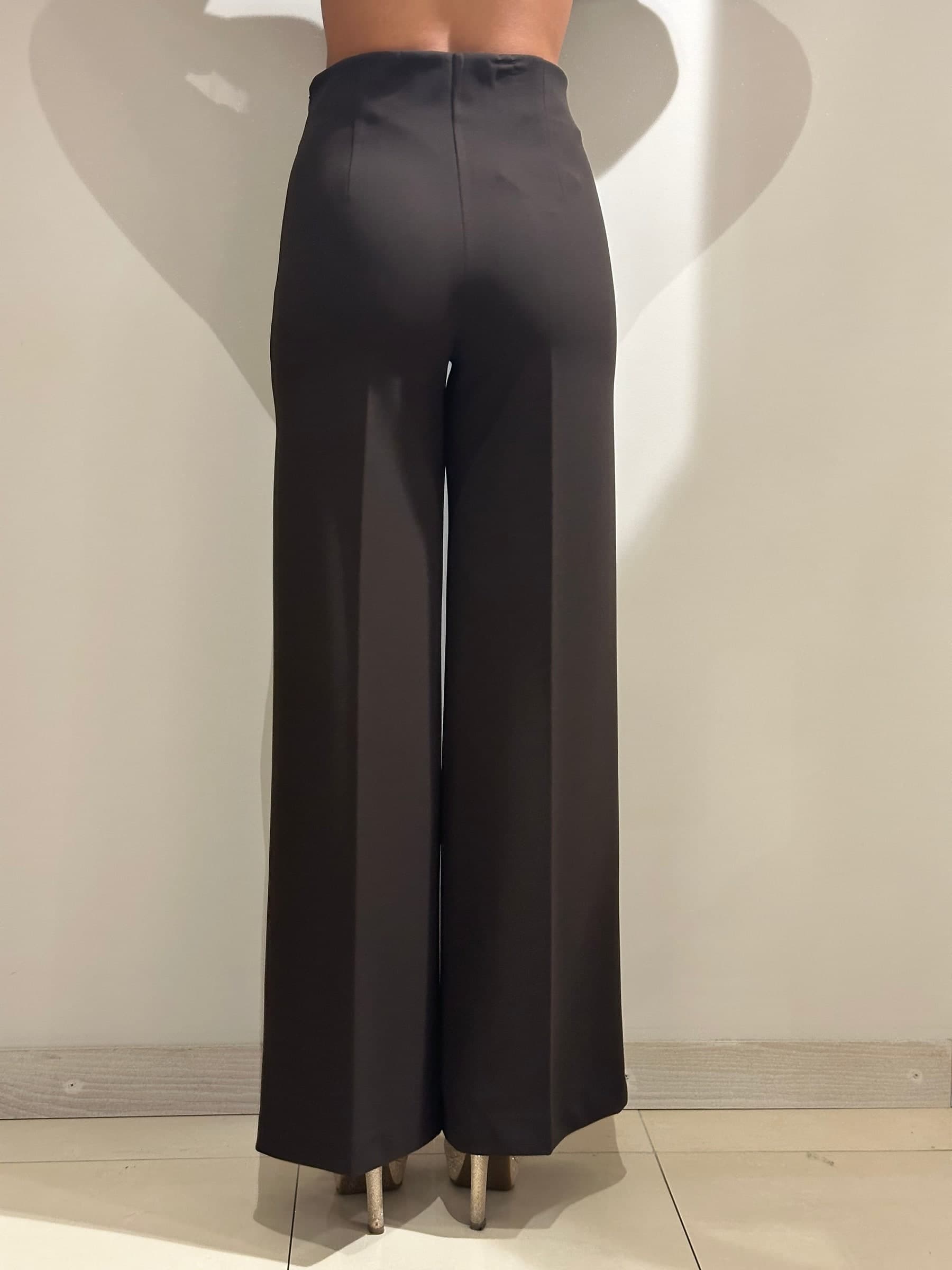 Pantalone con piega largo - 4
