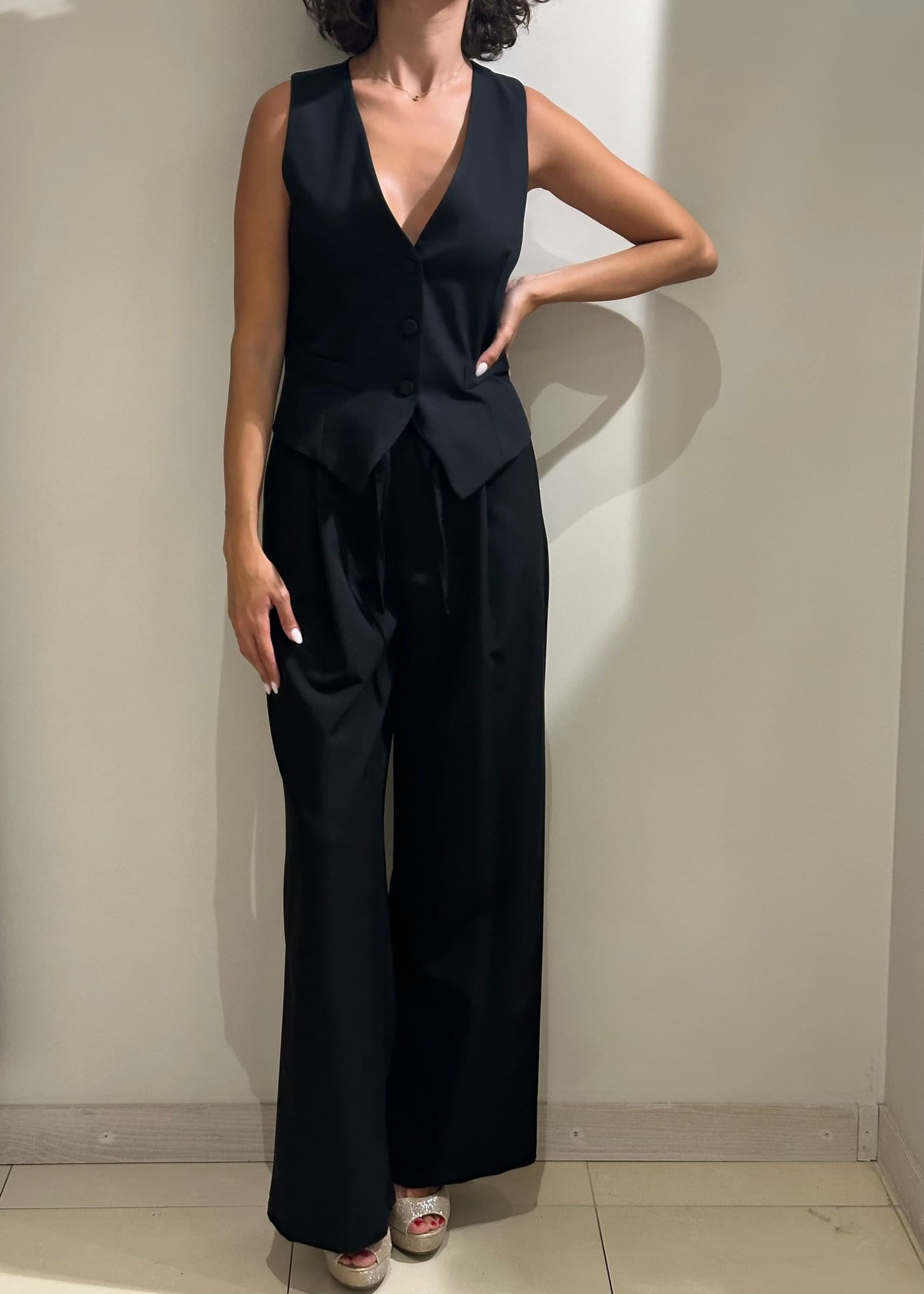 Gilet basic in grigio o nero - 13