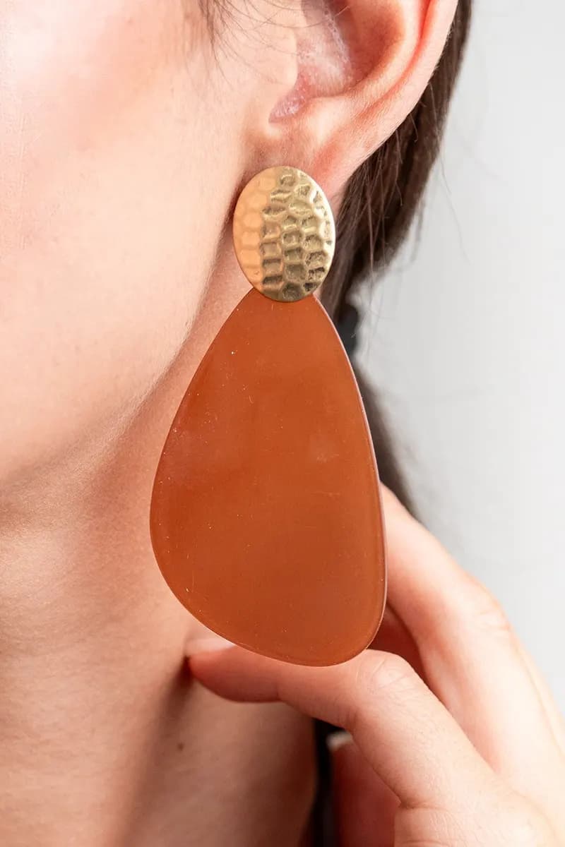 MYA ACCESSORIES | Orecchini pendenti in resina - 3