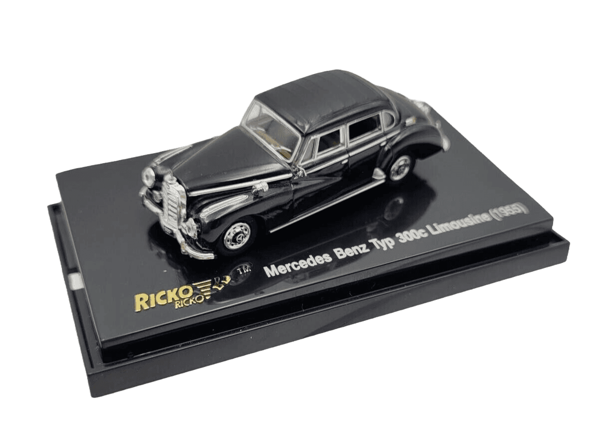Modellino Ricko 1:87 Mercedes 300c (W186) Nero 1955 Auto da Collezione - 2