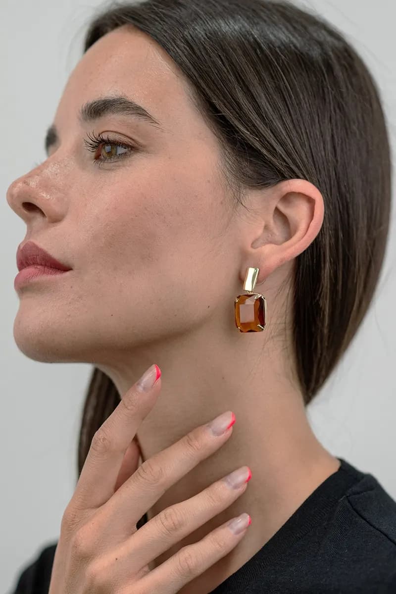 MYA ACCESSORIES | Orecchini con pietra quadrata in vetro - 3