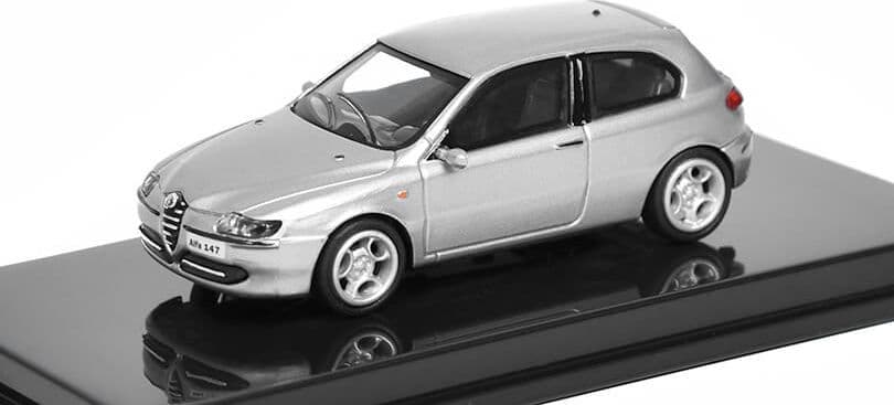 Modellino Ricko 1:87 Alfa Romeo 147 1.9 Multijet Auto da Collezione - 3
