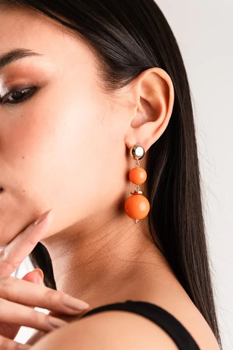 MYA ACCESSORIES | Orecchini pendenti due sfere acrilico - 3