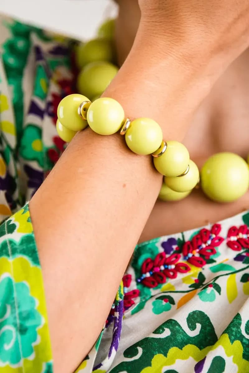 MYA ACCESSORIES | Bracciale elastico con sfere in acrilico lime rondelle - 4