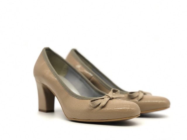 FIORELLA Décolleté microforato beige vernice - 6
