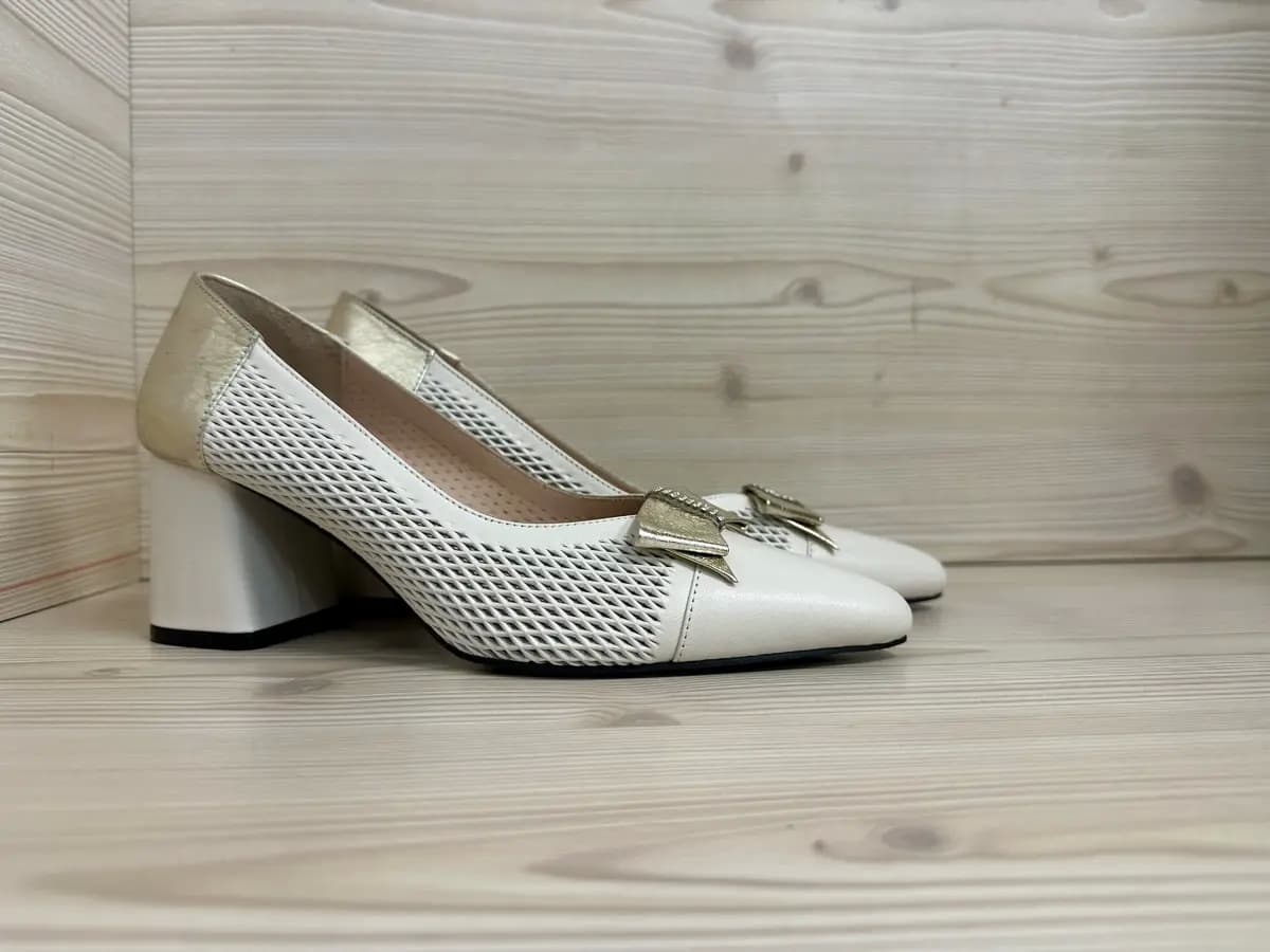 Daphne scarpe donna décolleté pelle beige con fiocco e tacco largo - 6