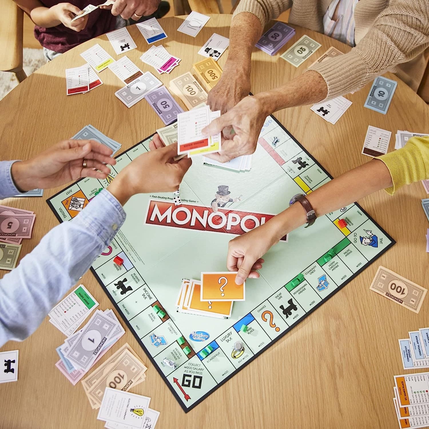 Hasbro - Gioco da Tavolo Monopoly Classico - 7
