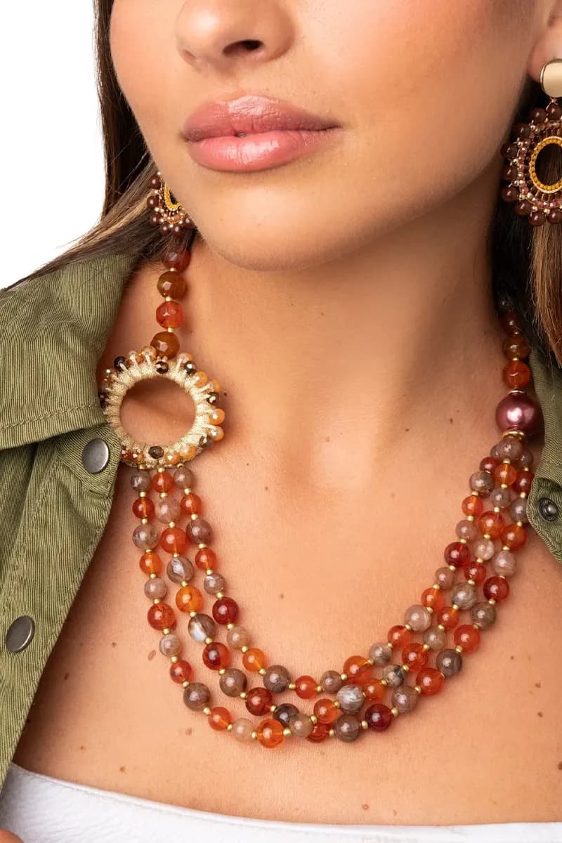 MYA ACCESSORIES | Collana multilinee con sfere in acrilico arancio - 4