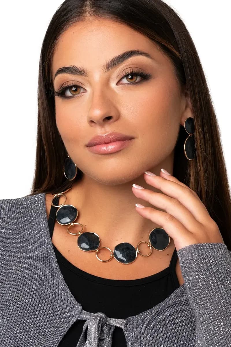 MYA ACCESSORIES | Collana girocollo in metallo con cerchi marmorizzati - 2