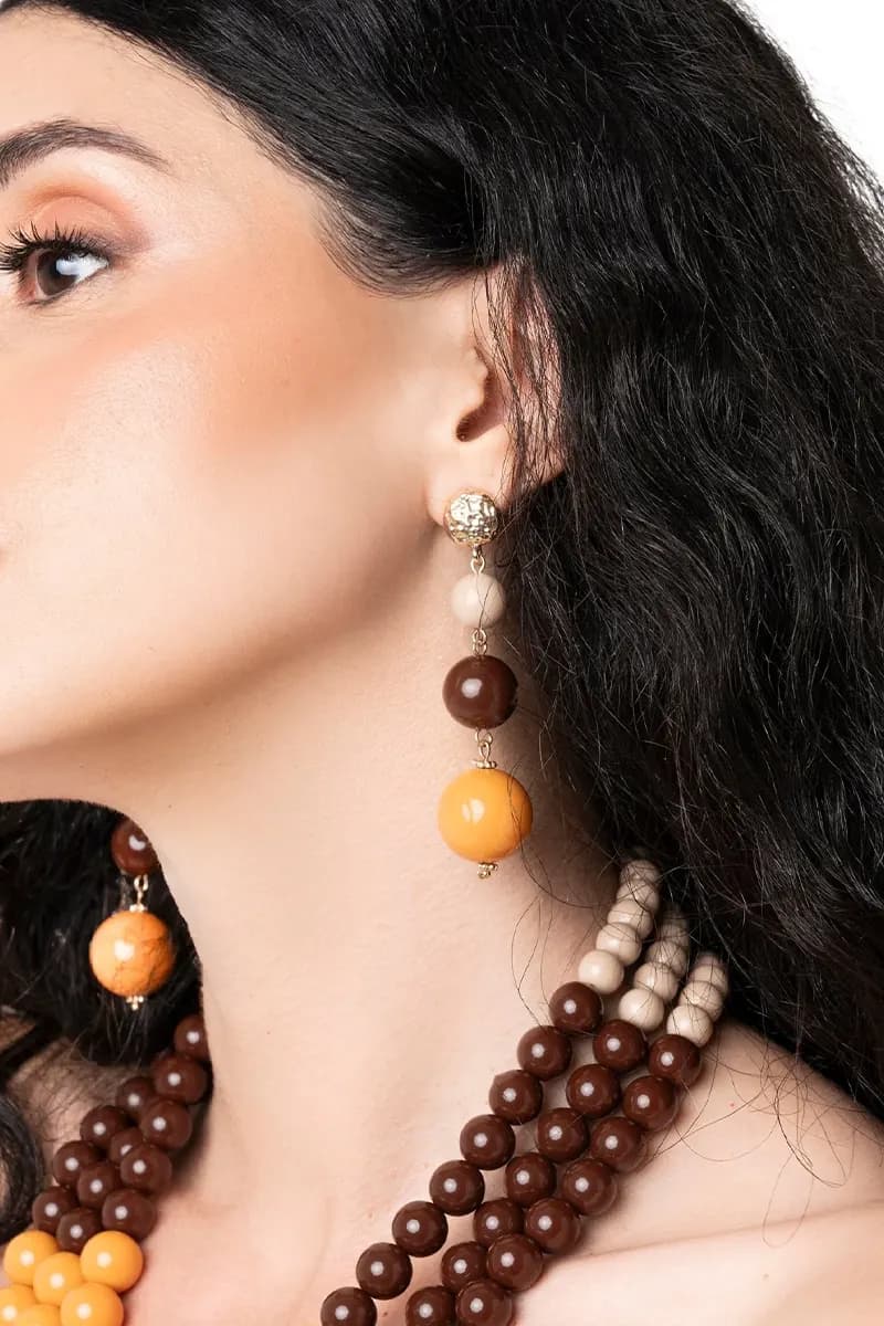 MYA ACCESSORIES | Orecchini pendenti con tre sfere in acrilico - 3