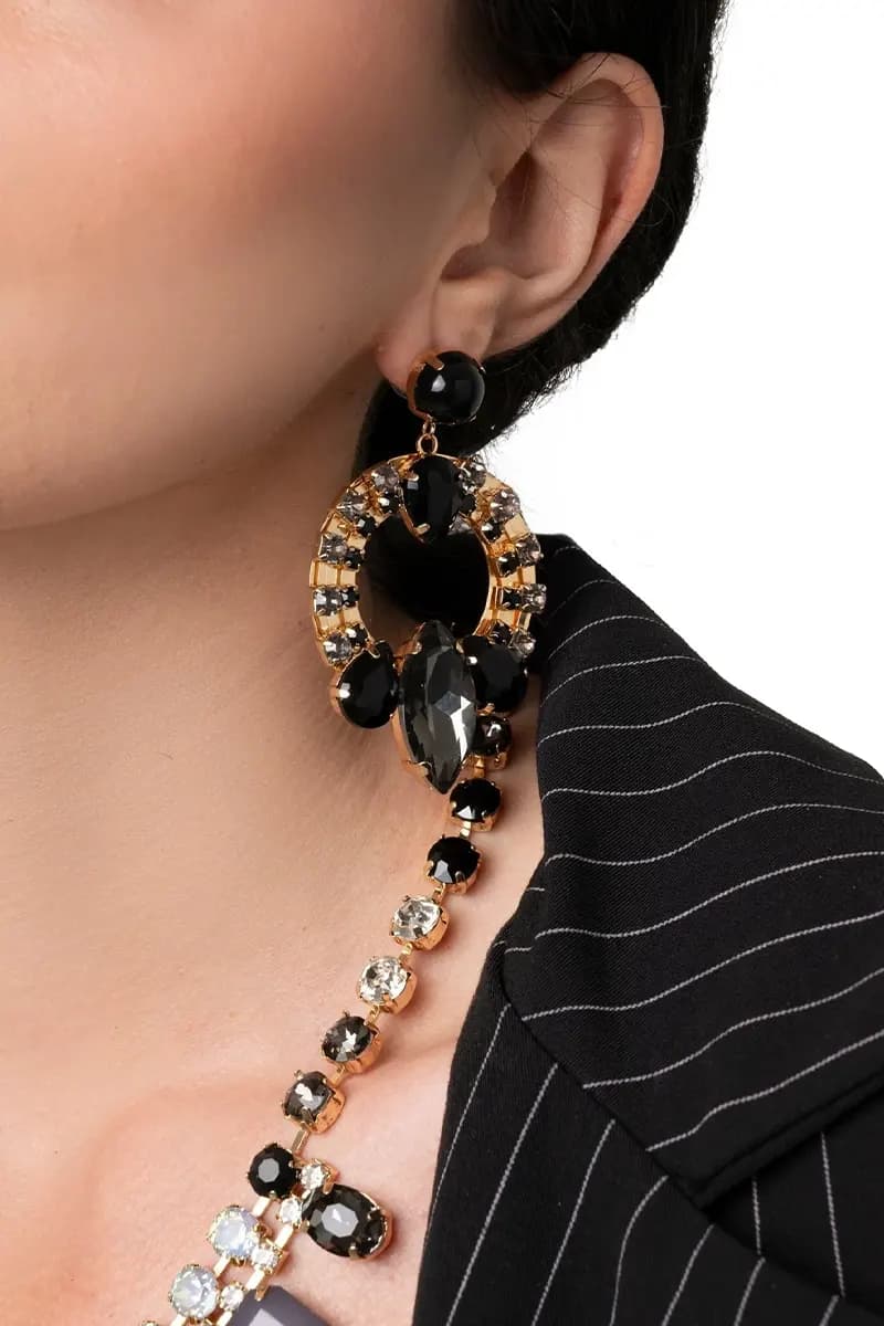 MYA ACCESSORIES | Orecchini pendenti base circolare in metallo con pietre - 3