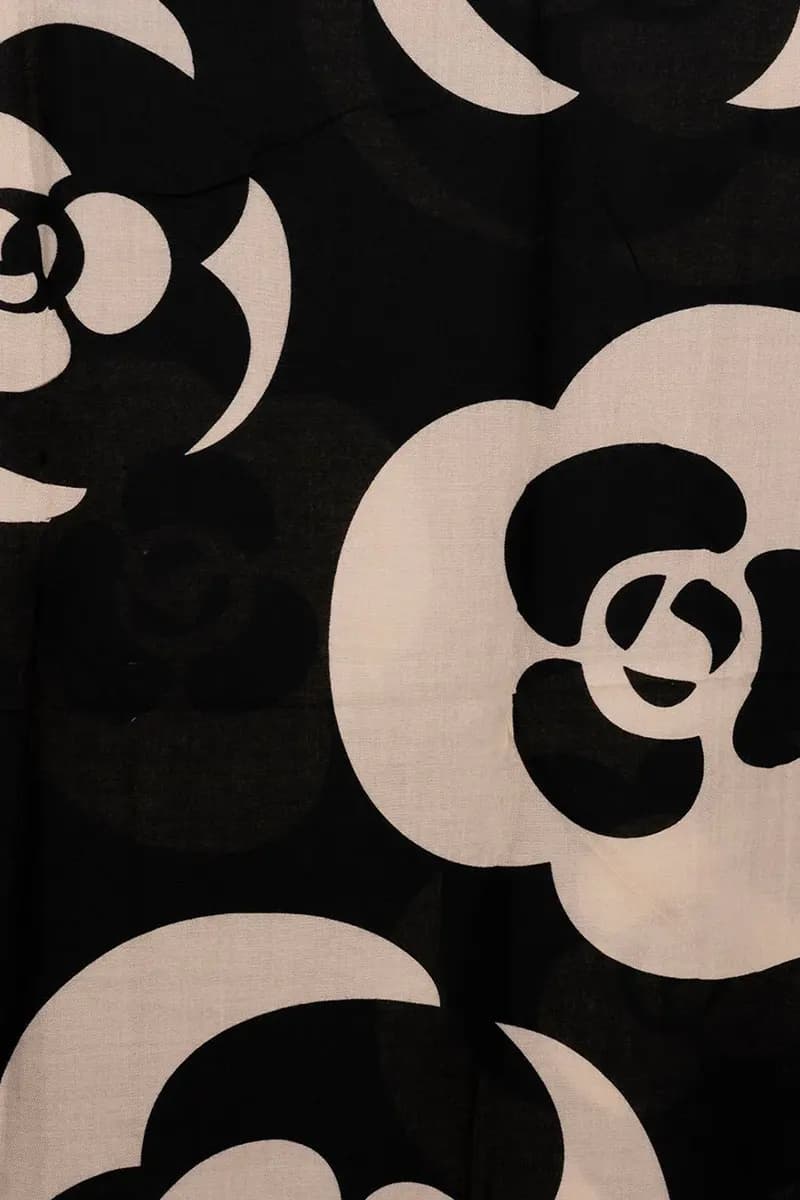 MYA ACCESSORIES | Sciarpa misto lana nera e bianca con stampa - 2