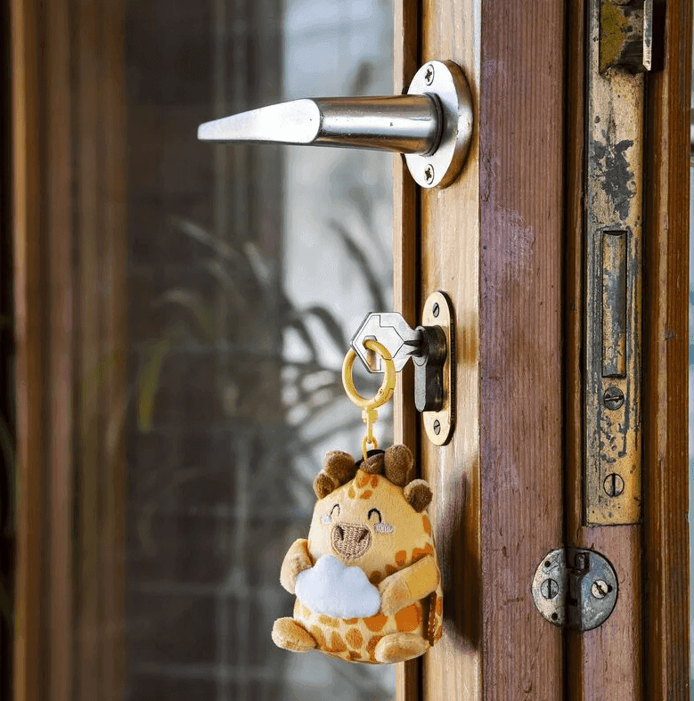 Legami - Portachiavi di Peluche - Super Soft! - Tiny - Giraffe (SPK0008) - 2