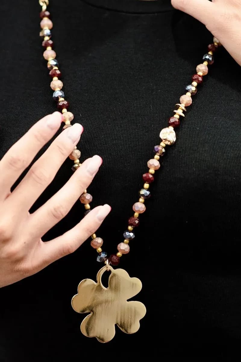 MYA ACCESSORIES | Collana lunga con microcristalli rosa e rossi - 5
