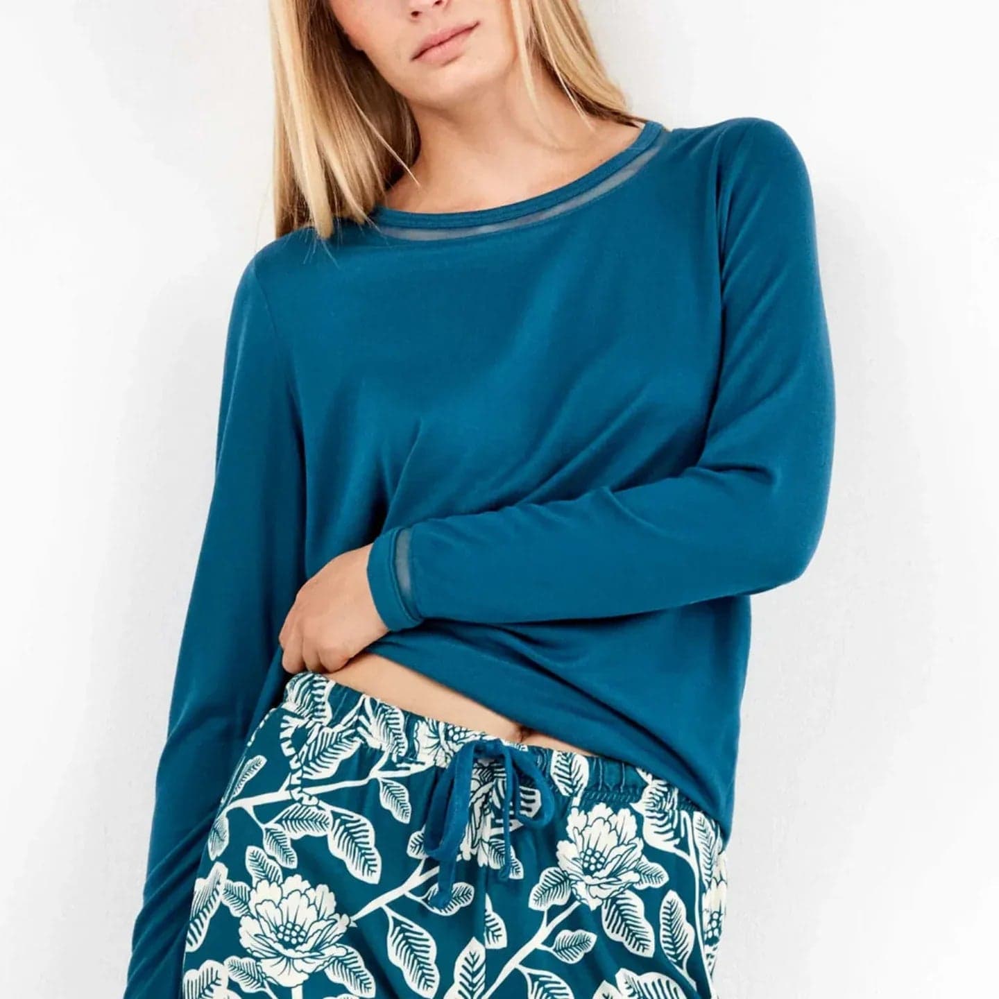 Pigiama Donna Autunno/Inverno Gisela 2/20304S – T-shirt e Pantaloni con Stampa a Contrasto - 3
