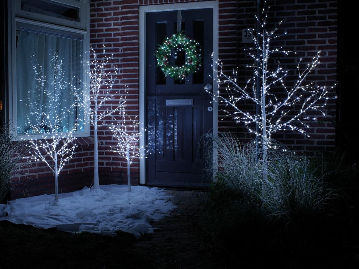 Albero di Pino, con luci a led in PE Effetto Real Touch innevato - 2
