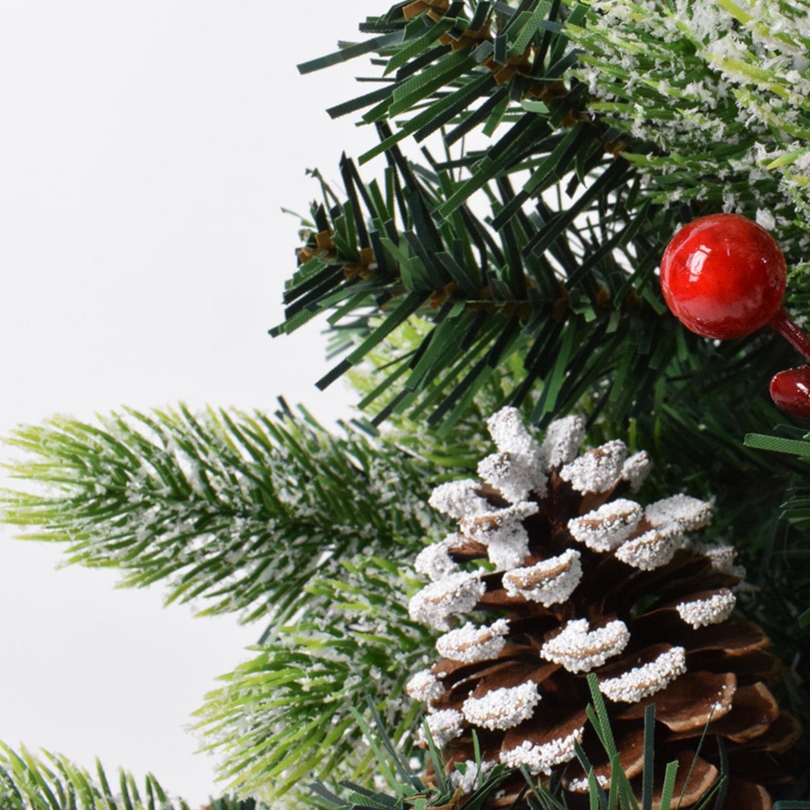Albero di natale pinetto in PVC + PE effetto Real Touch con pigne e bacche h 60 cm - 2