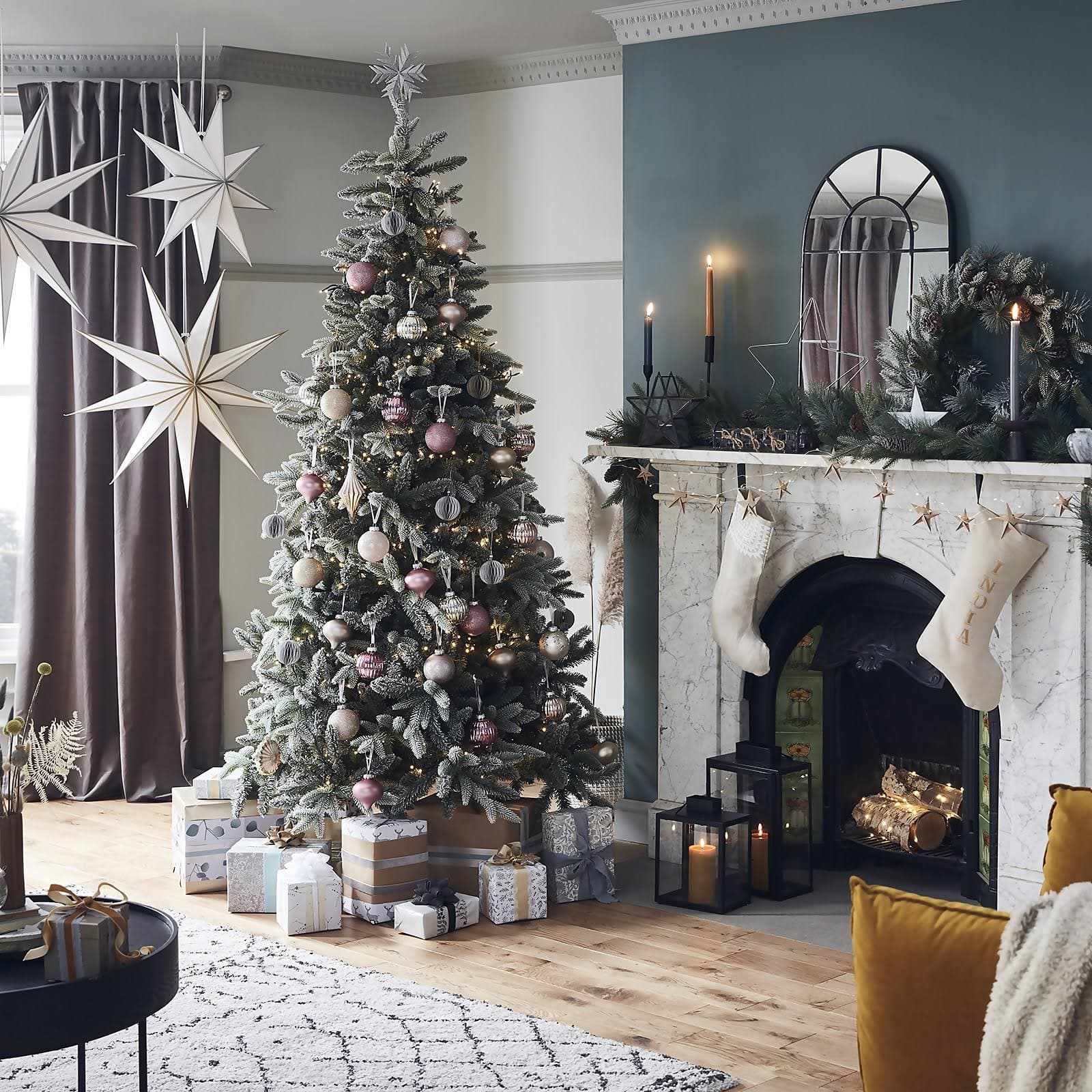 Albero di natale Innevato Slim "Folgarida" in PE Effetto Real Touch + PVC di Altissima qualità - 2