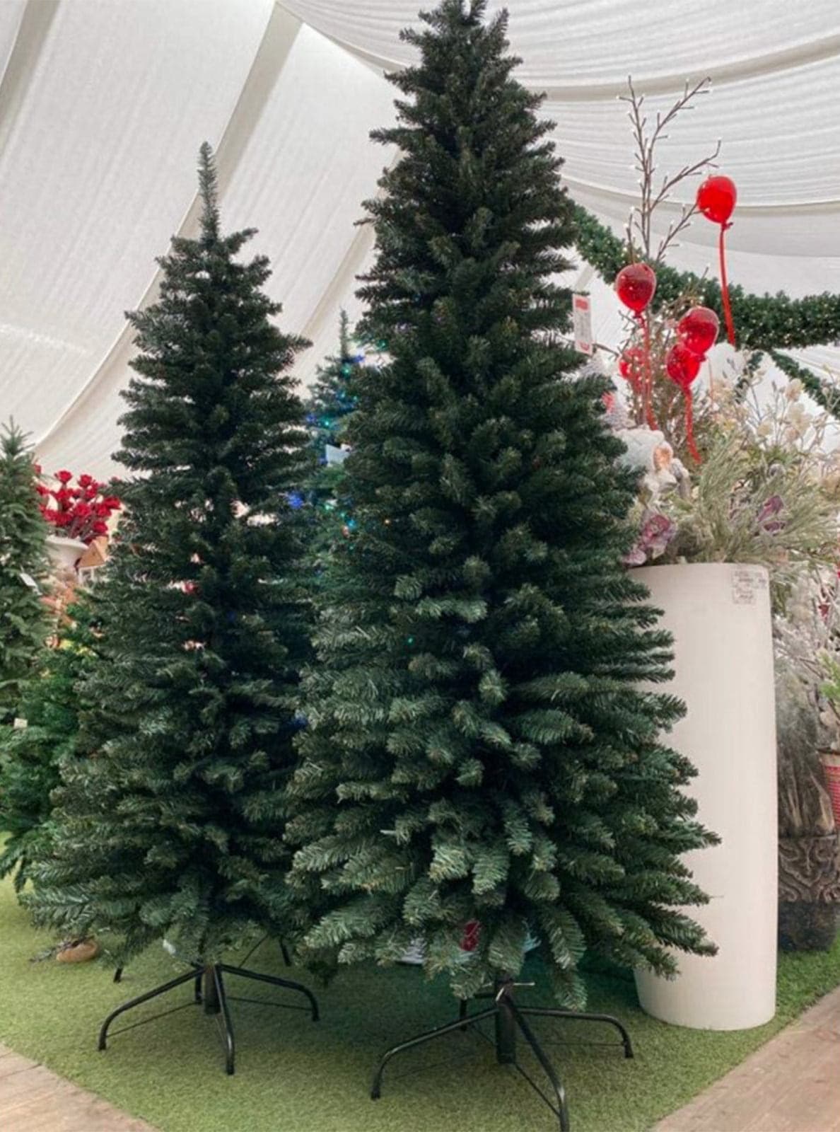 Albero di natale "Dimitri Slim" in PVC di Altissima Qualità per dimensioni ridotte - 3